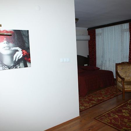 Cihan Hotel Hopa Bilik gambar